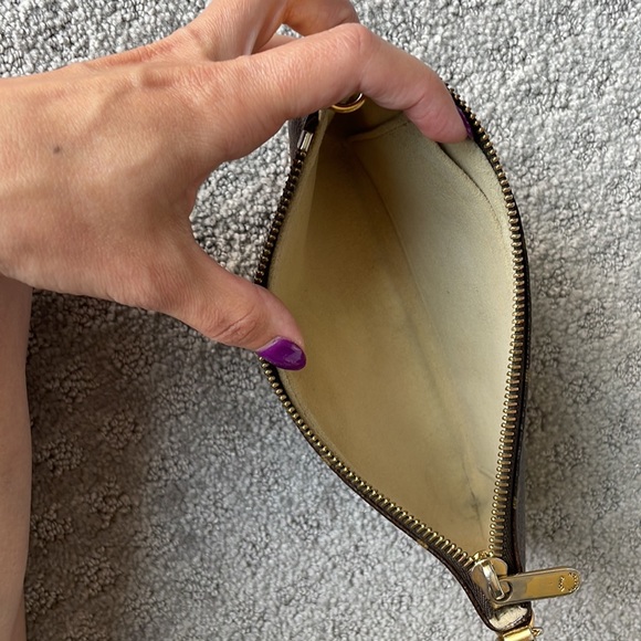 Authentic Louis Vuitton Milla - Picture 13 of 13